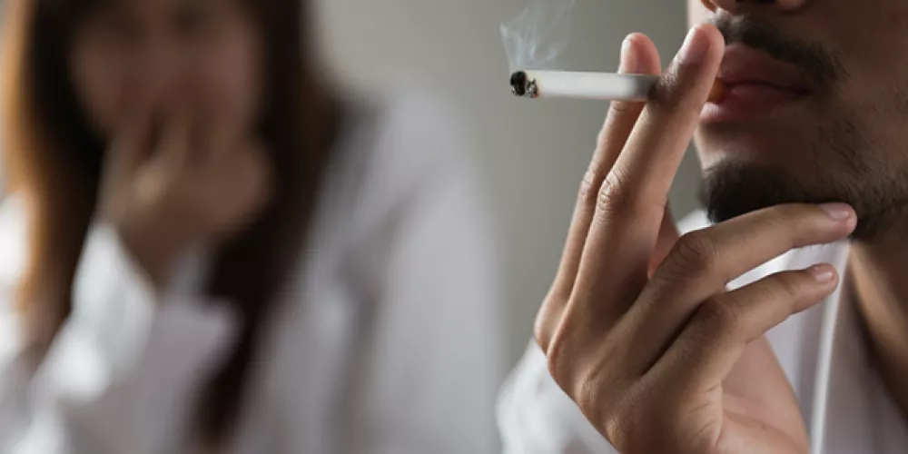 دراسة تحذر من مخاطر التدخين السلبي من الدرجة الثالثة 